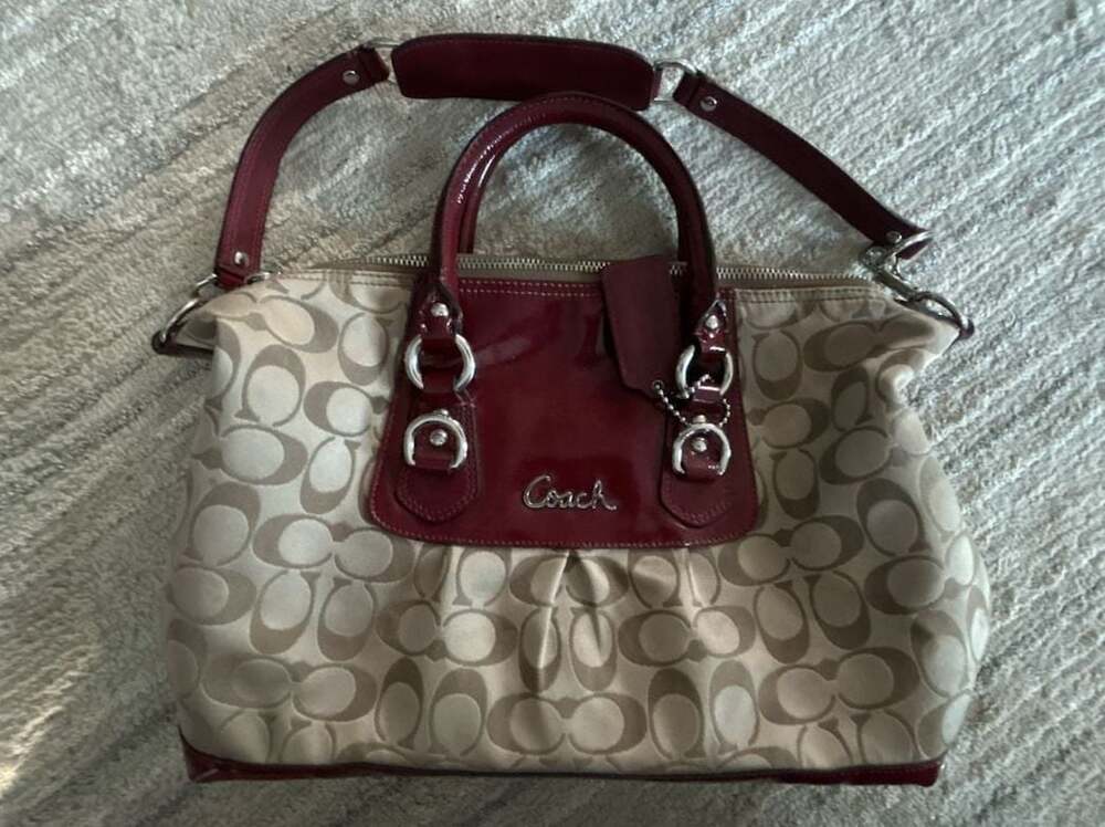 Coach Signature C Satchel Bag F16443